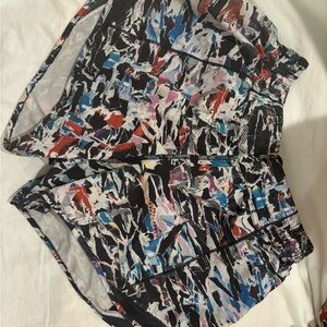 Lululemon hotty hot short multicolor size: 6 (4in)